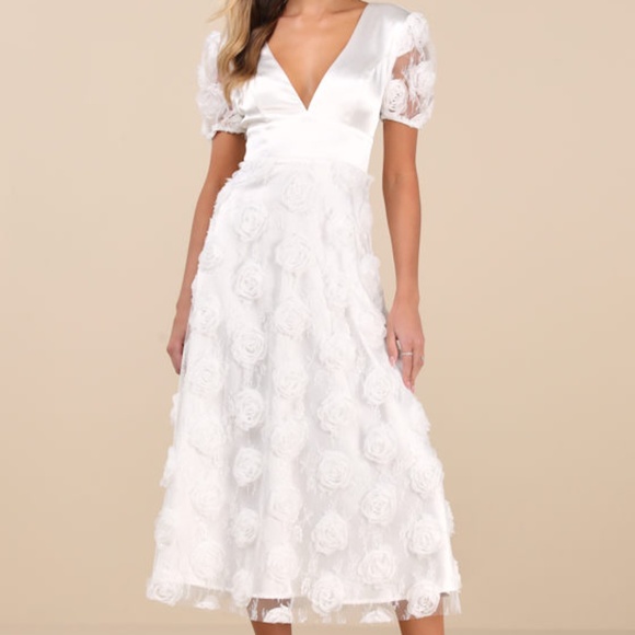 Lulus Gorgeous Elevation White Lace Rosette Puff Sleeve Midi Dress - Size M - Picture 1 of 1